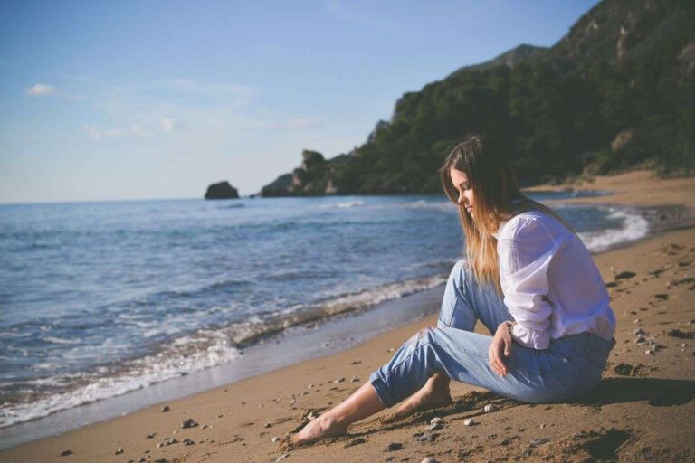 How to Be Okay with Being Alone