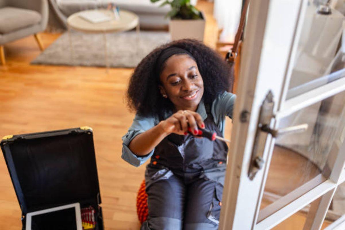 Renter-Friendly DIY Security Upgrades for Women Living Alone