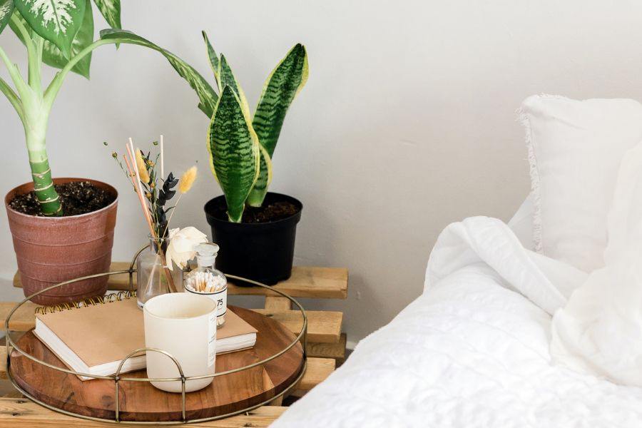 First Apartment Bedroom Decor Ideas 4