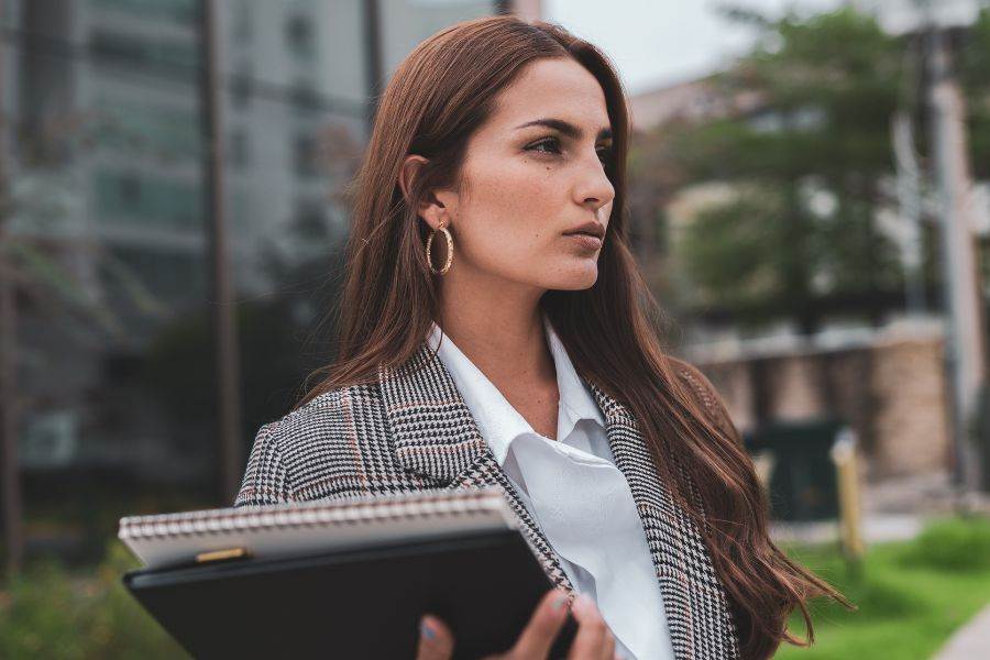 Travel Safety Tips for Women 4