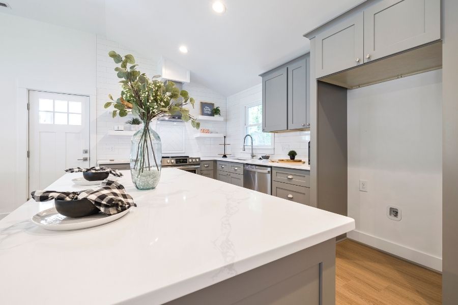 First Apartment Kitchen Decor Ideas 5
